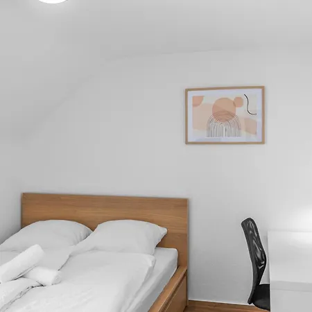 Gaestehaus * Bergisch Gladbach