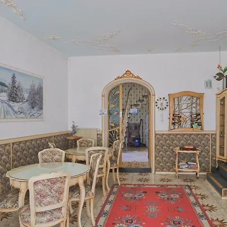 Groepsverblijf Monschau - Ruim Vakantiehuis voor 28 met Sauna Monschau