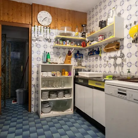 Apartment Groepsverblijf Monschau - Ruim Vakantiehuis voor 28 met Sauna Monschau
