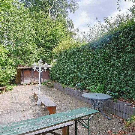 Apartment Groepsverblijf Monschau - Ruim Vakantiehuis voor 28 met Sauna *